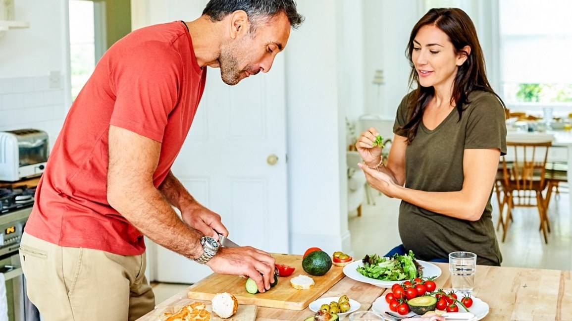 Healthy eating during COVID-19: a mood booster and stress reliever healthy eating during covid 19 a mood booster and stress reliever