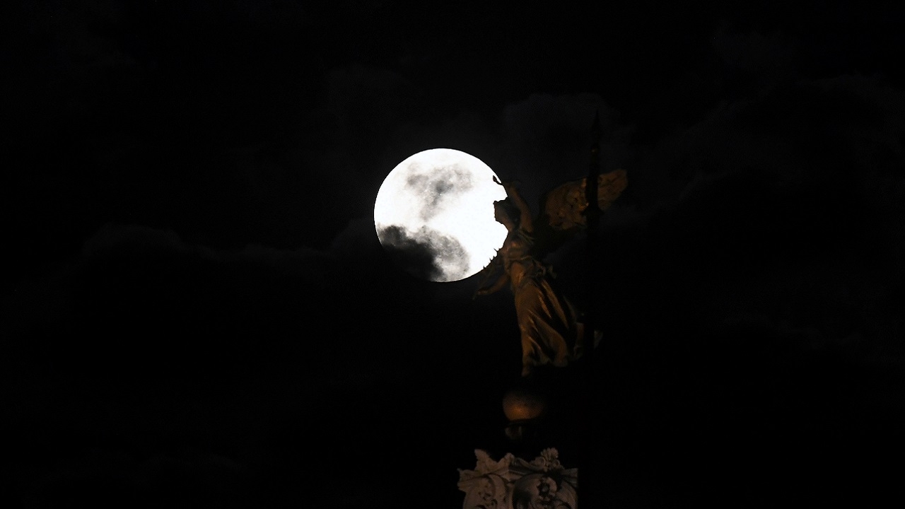 2020's April pink moon: calming respite from COVID-19 pandemic 2020s april pink moon calming respite from covid 19 pandemic