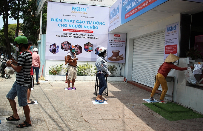 Exclusive 'Rice ATM' launched in Vietnam amid coronavirus pandemic exclusiverice atm launched in vietnam amid coronavirus pandemic