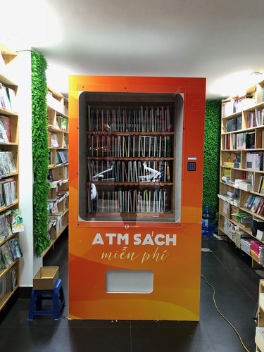 Exclusive ‘book ATM’ launched in Hanoi exclusive book atm launched in hanoi