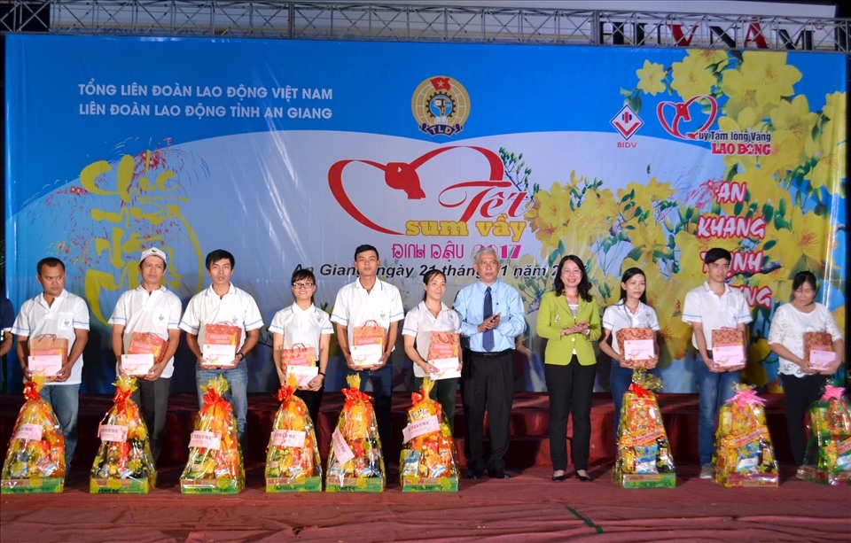 Vietnam's new Vice State President, a loving and caring female leader Vietnam's new Vice State President, a loving and caring female leader