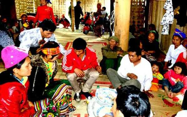 Unique wedding ceremony of Kho Mu ethnic people unique wedding ceremony of kho mu ethnic people