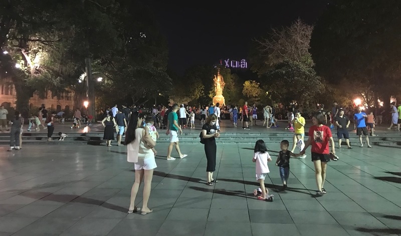 Hanoi pedestrian street reopens starting May 15 hanoi pedestrian street to reopen starting may 15