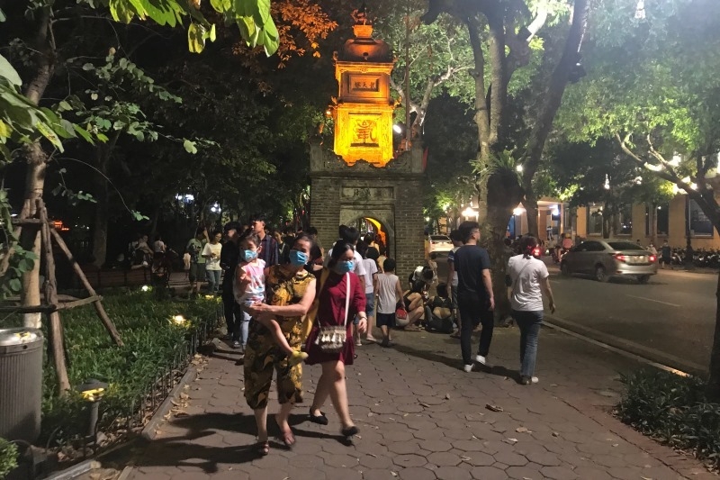 Hanoi pedestrian street reopens starting May 15 hanoi pedestrian street to reopen starting may 15