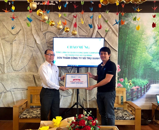 Vietnam ‘Rice ATM’ goes beyond borders to 10 Southeast Asian countries vietnam rice atm goes beyond borders to 10 southeast asian countries