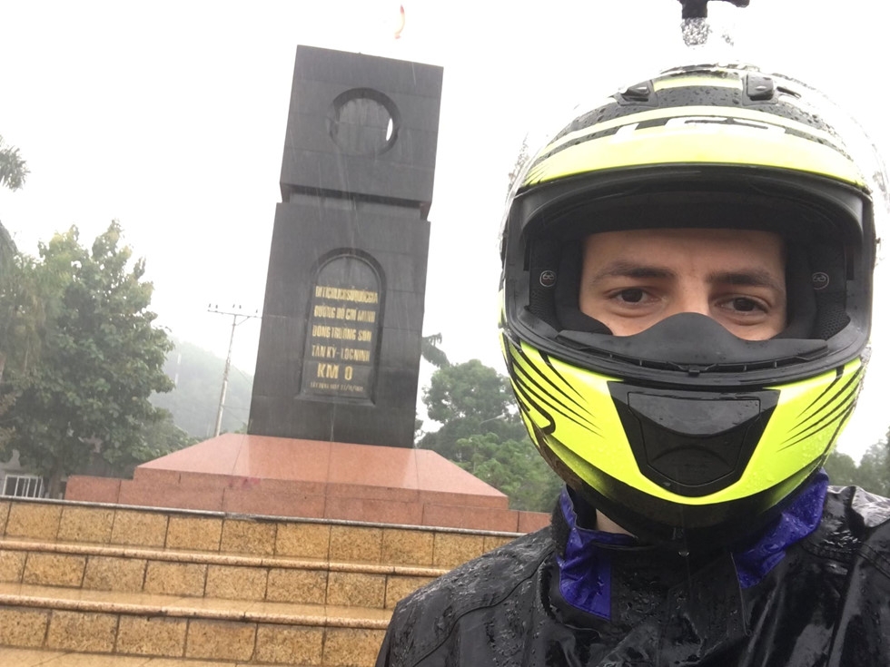 A Russian engineer gets 'addicted' to Vietnam after journeying across the country a russian engineer gets addicted to vietnam after journeying across the country