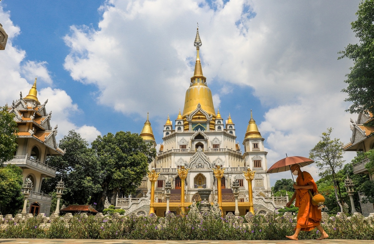 National Geographic: Buu Long pagoda in Vietnam - a world top excellent Buddhist architectures buu long a world top excellent buddhist architectures pagoda