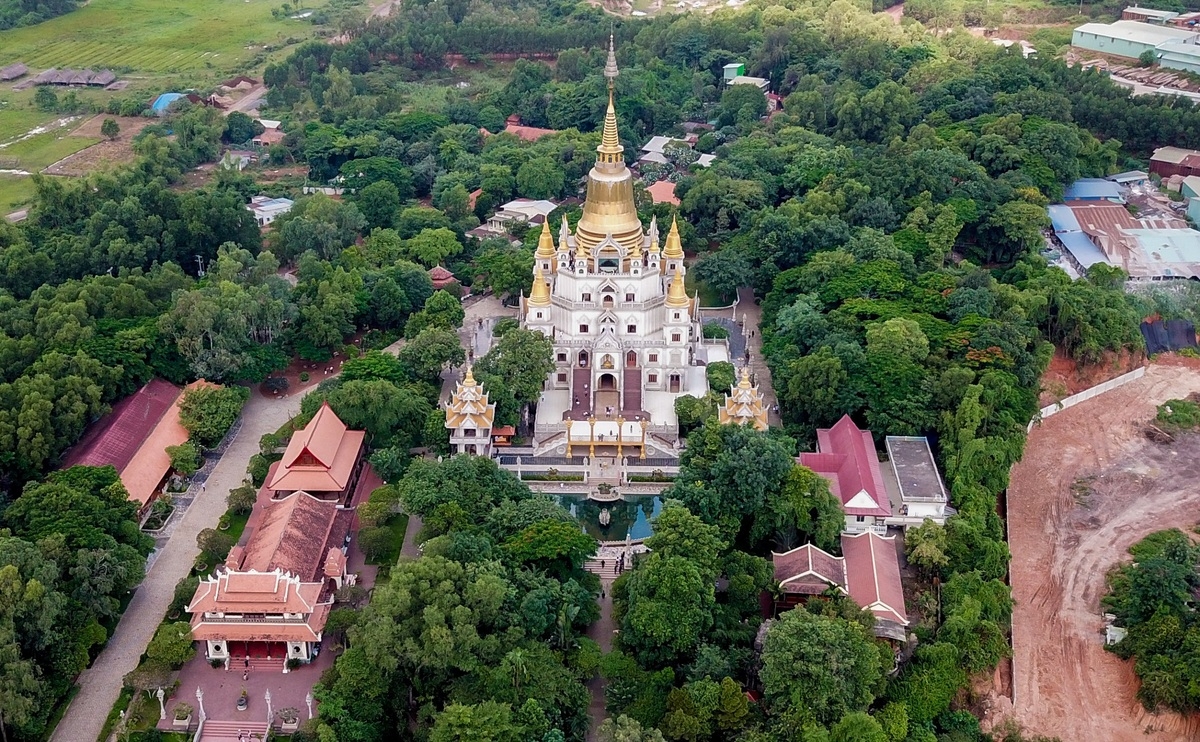 National Geographic: Buu Long pagoda in Vietnam - a world top excellent Buddhist architectures buu long a world top excellent buddhist architectures pagoda
