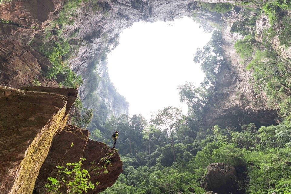 mesmerizing photos of kong collapse central vietnam
