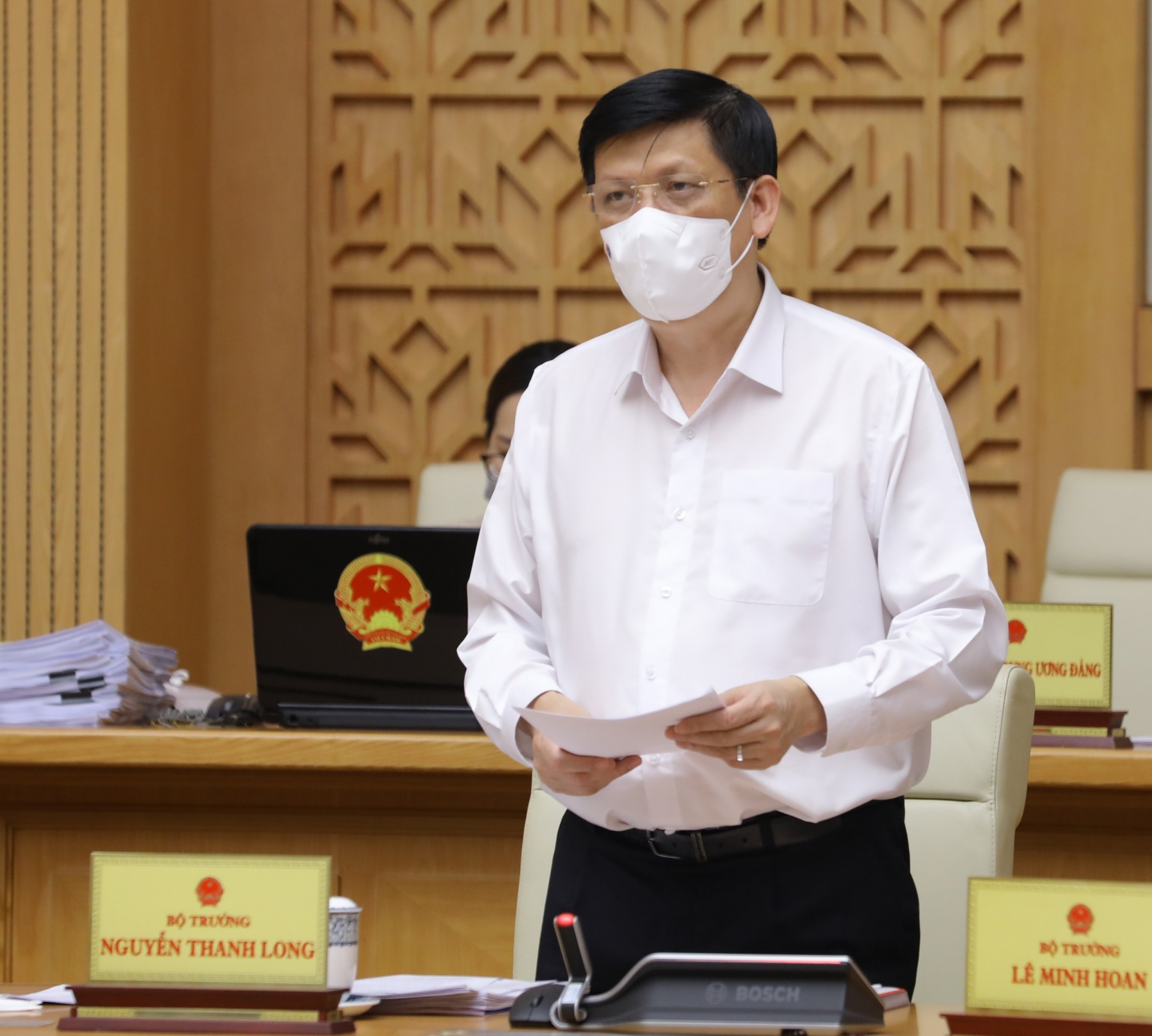 Vietnam imposes 21-day quarantine in Covid-19 battle Vietnam imposes 21-day quarantine in Covid-19 battle