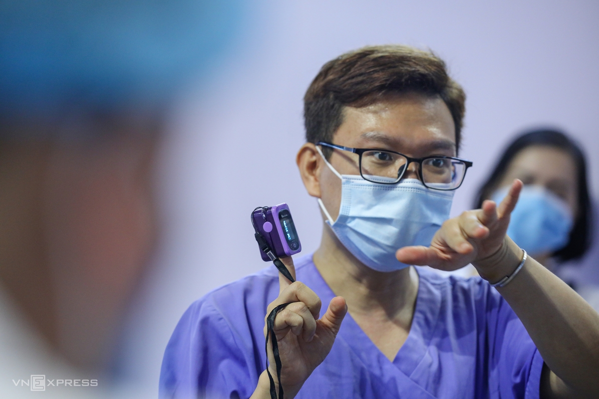 In photos: A look into Bac Giang's field hospital In photos: A look into Bac Giang's field hospital