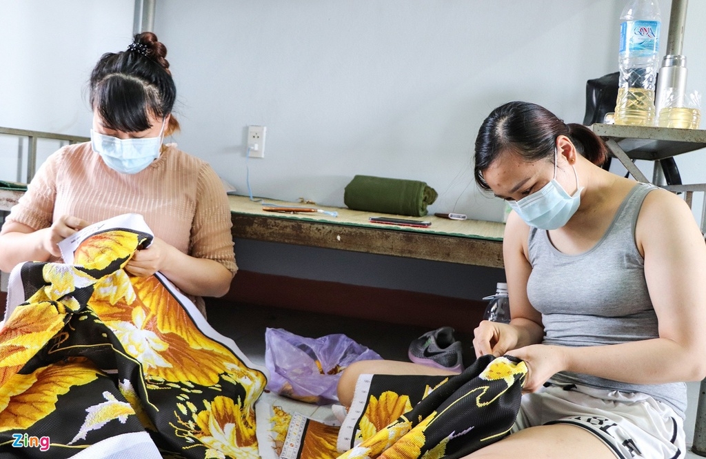 Special quarantine camp of 243 Vietnamese pregnant women returning from Taiwan special quarantine camp of 243 vietnamese pregnant women returning from taiwan