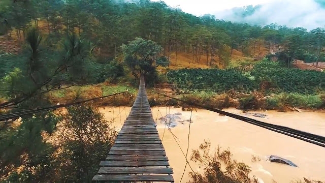La Ba Bridge, suspension bridge not for the faint-hearted la ba bridge suspension bridge not for the faint hearted
