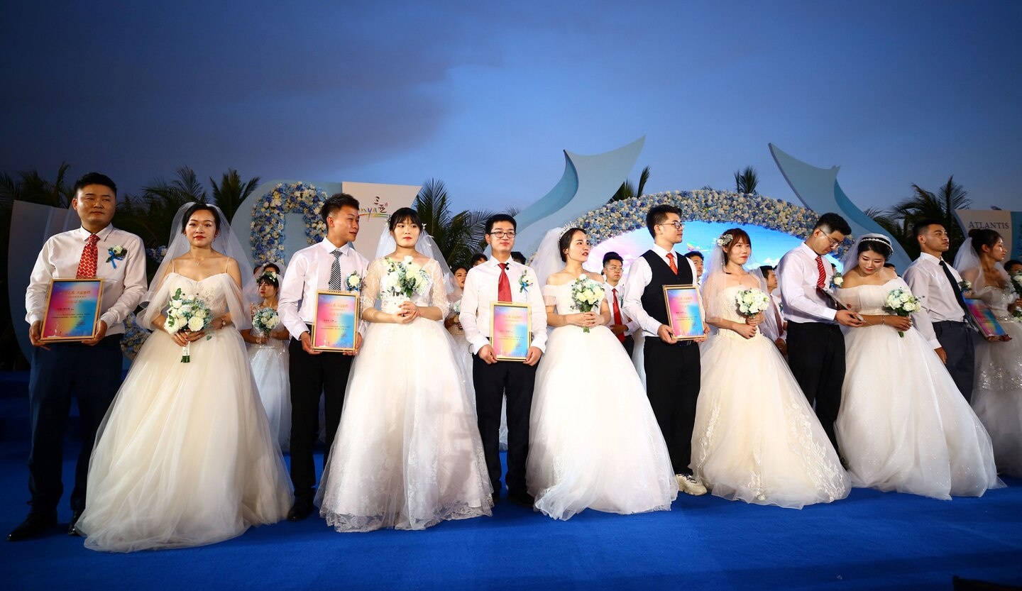Trung Quốc: Xoá tình trạng 'nam nhiều hơn nữ' bằng chính sách... đa phu? trung quoc xoa tinh trang nam nhieu hon nu bang chinh sach da phu