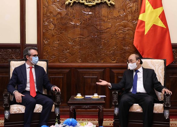 EU Ambassador willing to help Vietnam access COVID-19 vaccine sources EU Ambassador willing to help Vietnam access COVID-19 vaccine sources