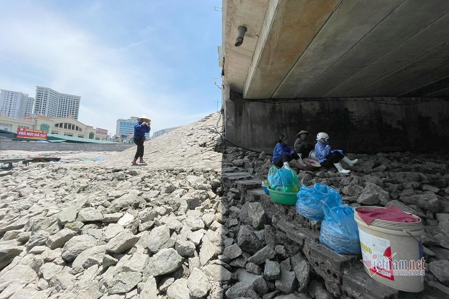 Prolonged heat wave disrupts lives in Vietnam Prolonged heat wave disrupts lives in Vietnam