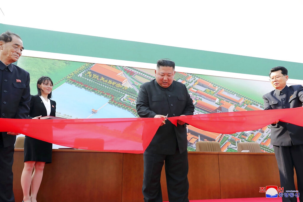 World breaking news today (June 6): Kim Jong-un reappears in public after one-month absence World breaking news today (June 6): Kim Jong-un reappears in public after one-month absence