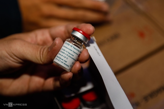 Nearly 1 mln Covid vaccine doses arrive in Vietnam Nearly 1 mln Covid vaccine doses arrive in Vietnam