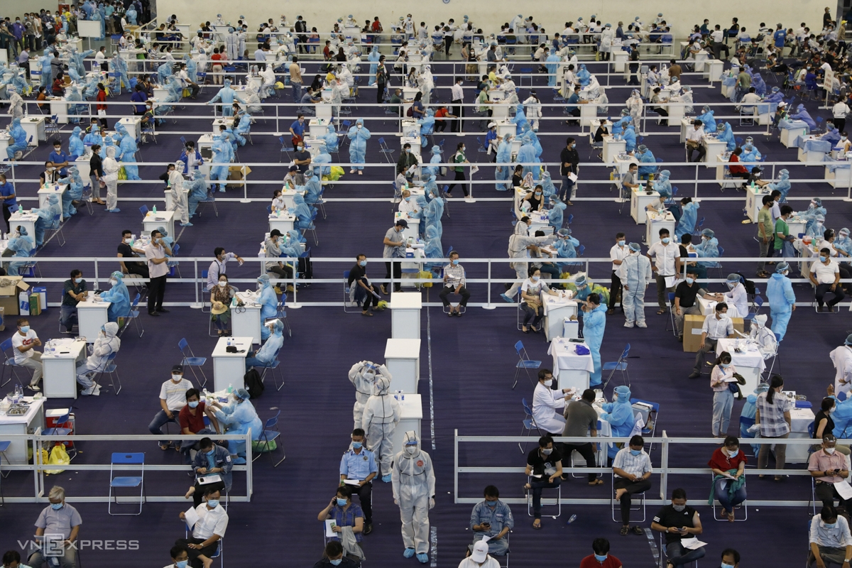 Ho Chi Minh City reports record one-day increase, Hanoi easens preventive measures Ho Chi Minh City reports record 1 day increase in Covid cases, Hanoi eases preventive measures