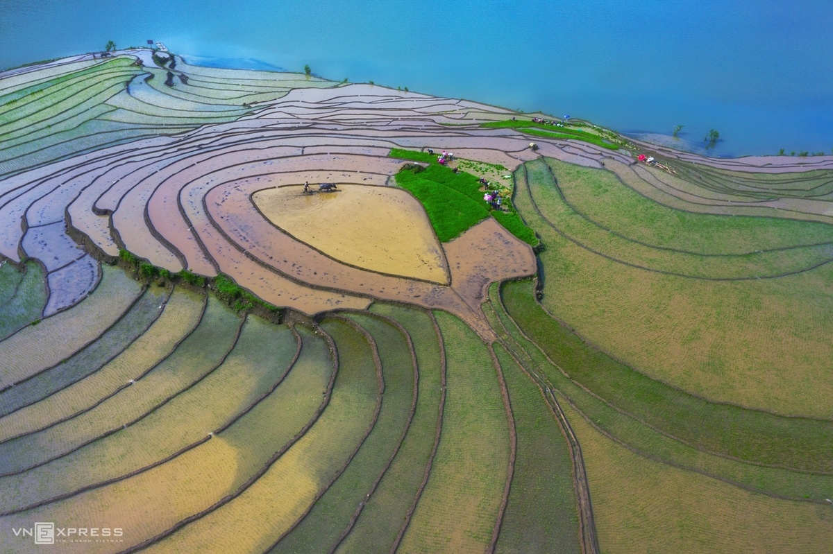 Picturesque photos of Vietnam's Southern villages “Flooding” season in Muong Hum, Bat Xat, Lao Cai