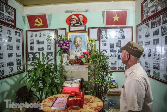 One-of-a-kind Ho Chi Minh memorial room in Hanoian patriot's house The memorial room inside tran van cao's house