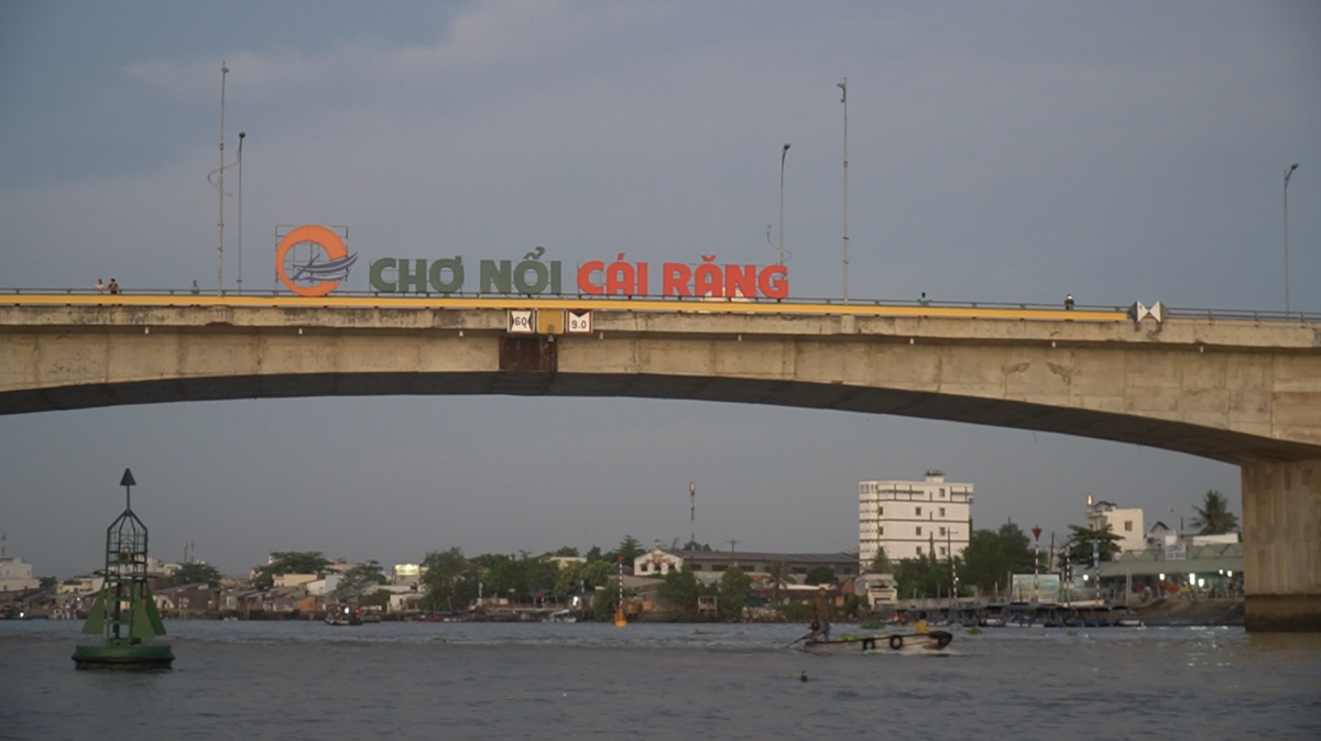 5 must-visit places in Southwest Vietnam Cai rang floating market
