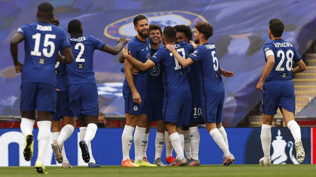 Liverpool vs. Chelsea July 23 Preview: How to watch, team news, odds, prediction Goal-scorers olivier giroud and mason mount celebrate with their team-mates after chelsea's second