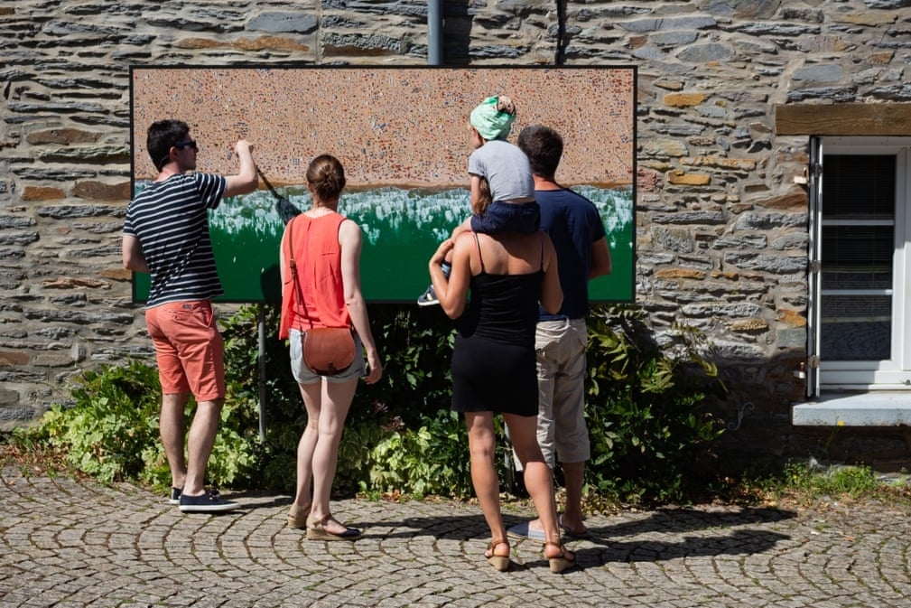 Outdoor life in COVID-19 time Unprecedented outdoor life activities during COVID-19 time