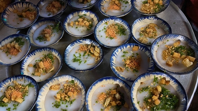 Top Vietnam Destinations: Glamorous Pleiku in the eyes of avid travel loner water fern cakes