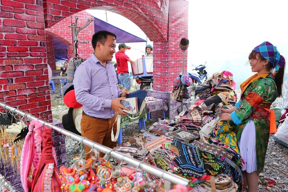 Khau Vai Love Market, Must-experience Heritage in Ha Giang Khau Vai Love Market, Must experience Heritage in Ha Giang
