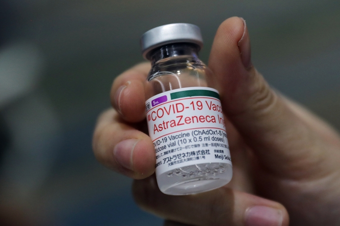 Further 921,000 AstraZeneca vaccine doses touch down in Vietnam Further 921,000 AstraZeneca vaccine doses touch down in Vietnam
