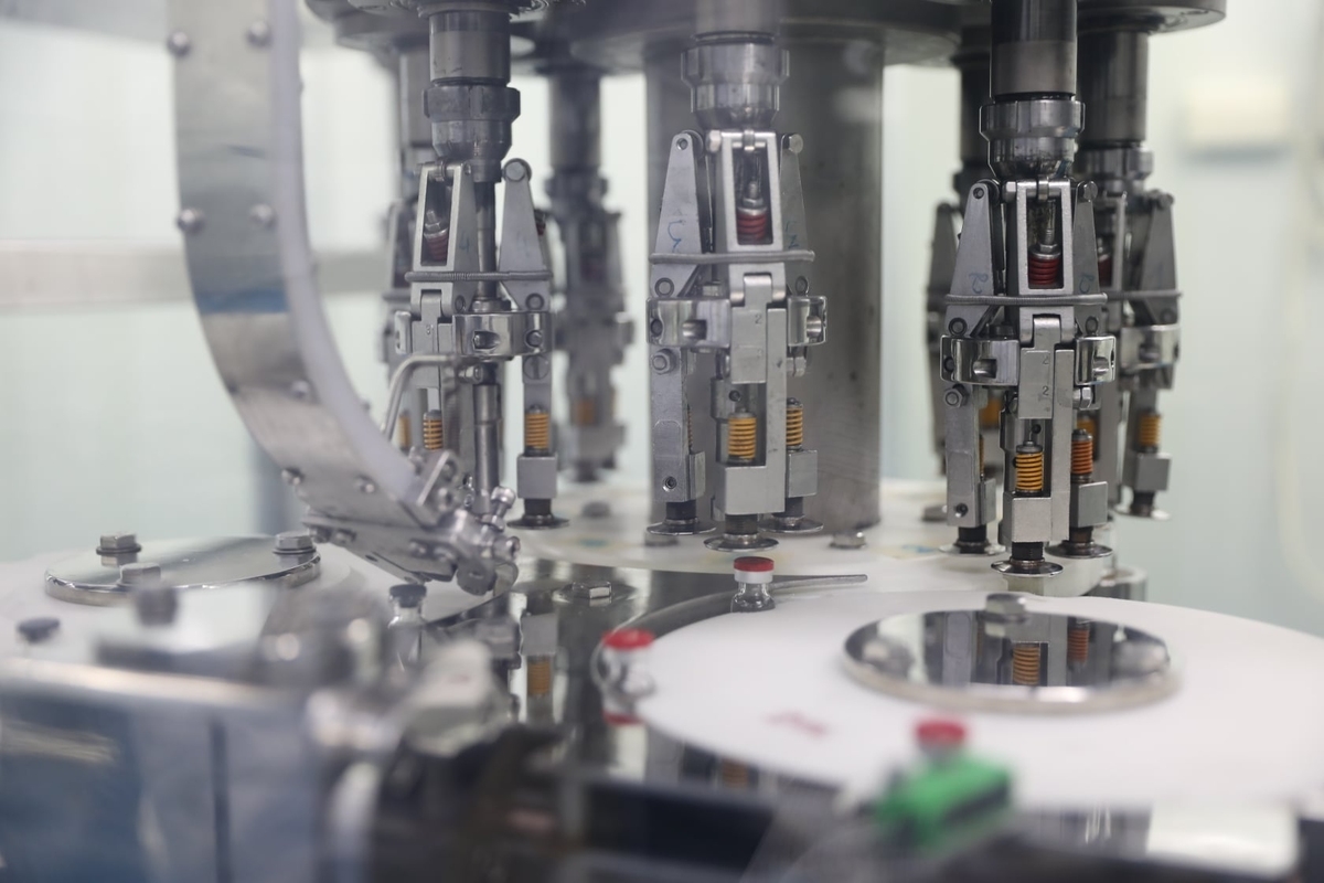 A Look into Sputnik V Processing Line in Vietnam A Look into Sputnik V Processing Line in Vietnam