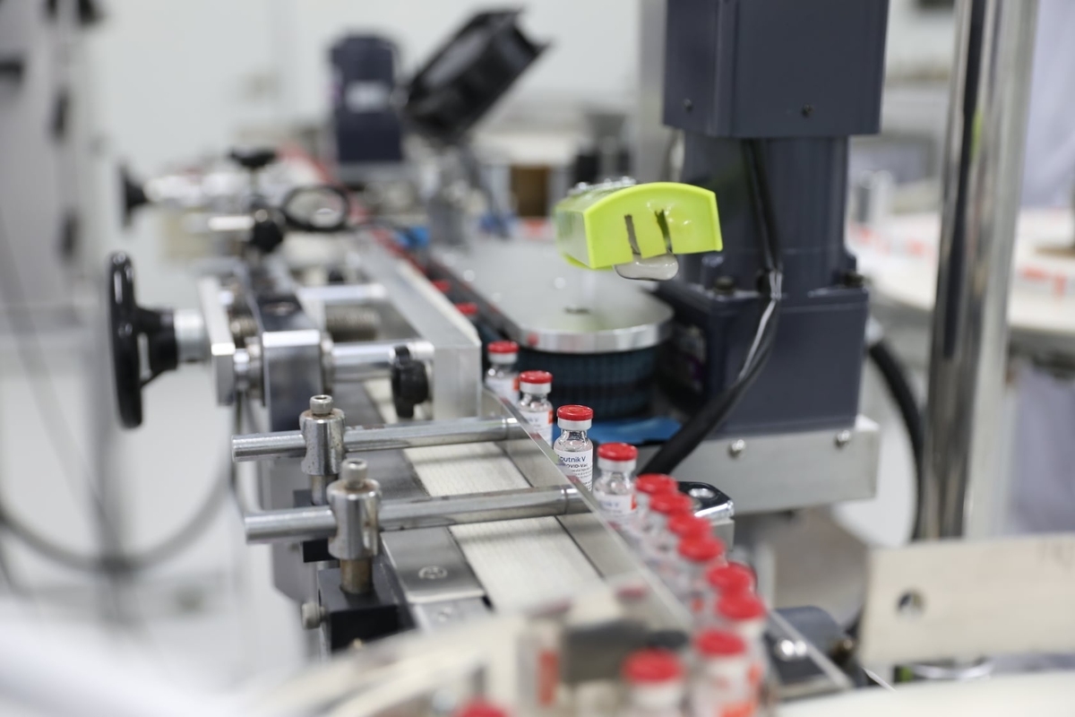 A Look into Sputnik V Processing Line in Vietnam A Look into Sputnik V Processing Line in Vietnam