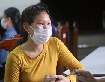 volunteers hides parents to join covid 19 battle