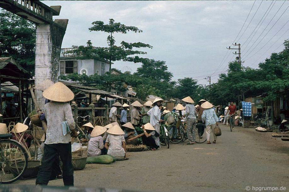 Memorable photos of daily life in Quang Nam in early 1990s Memorable photos of daily life in Quang Nam early 1990s