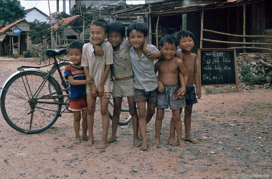 Memorable photos of daily life in Quang Nam in early 1990s Memorable photos of daily life in Quang Nam early 1990s