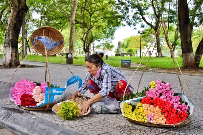 The charming grace of Truong Tien Bridge in Hue The charming grace of Truong Tien Bridge in Hue