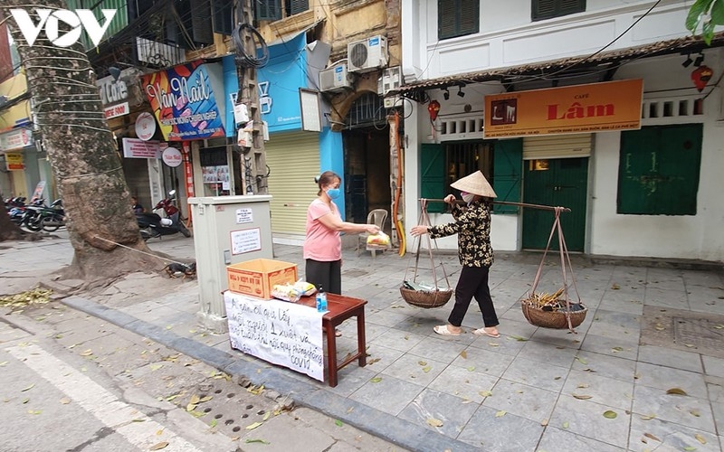 Street vendors, an enduring cultural beauty of Hanoi Street vendors, an enduring cultural beauty of Hanoi