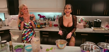 Paris Hilton Wears Dress by Vietnamese Designer on Cooking Show