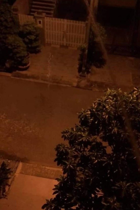 Expat Sprays Water to Disperse Crowds Amid Social Distancing Expat Sprays Water to Disperse Crowds Amid Social Distancing