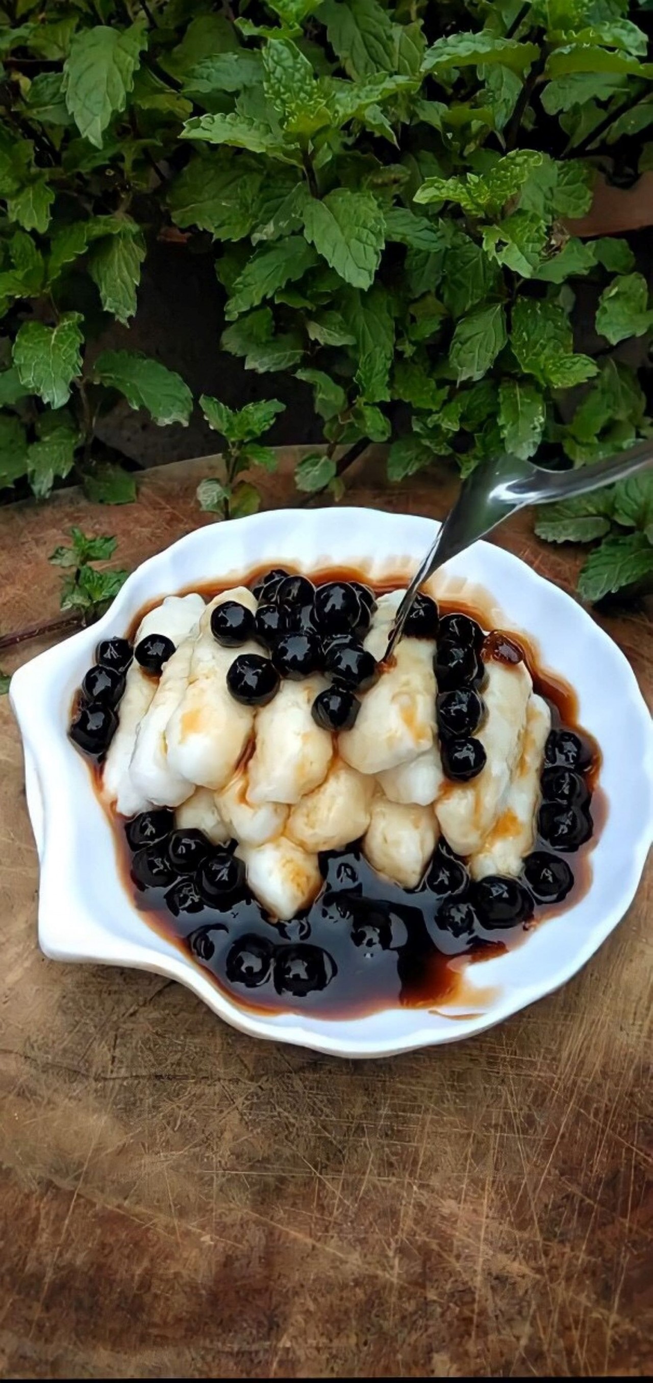 ‘Cold Rice’ a New Hot Trend on TikTok During Social Distancing 'Cold Rice' is Tik Tok's Hot New Trend as Vietnam's Lockdown Continues