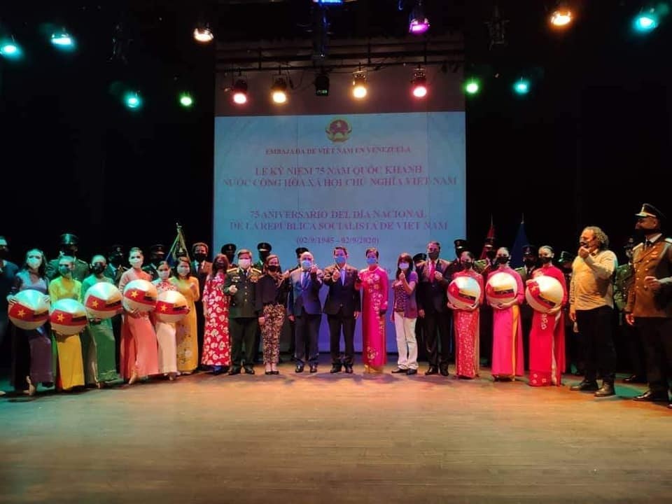 Overseas Vietnamese in Canada, Malaysia Celebrate Vietnam's National Day Overseas Vietnamese in Canada, Malaysia Celebrate Vietnam's National Day