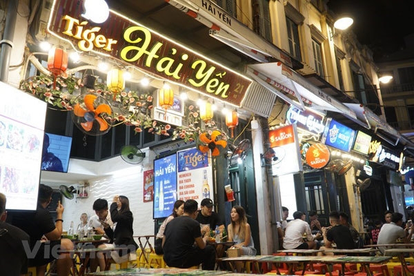 Hanoi's pedestrian street and Old Quarter resume activities after COVID-19 restriction Hanoi pedestrian street and Old Quarter resume activities after COVID-19 restriction