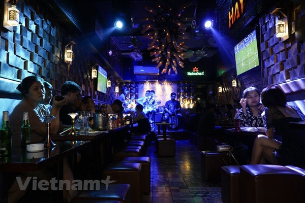 undefined 0043 pub