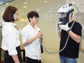 vietnams covid 19 protective helmet won golden prize at intl contest