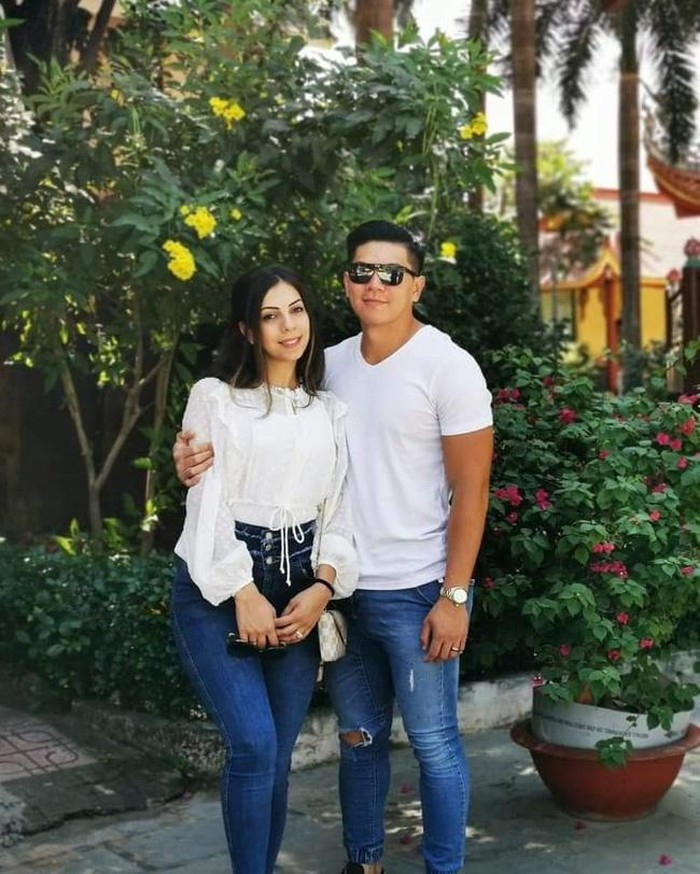 Romantic love story of a Vietnamese boy and Palestinian girl Romantic love story of a Vietnamese boy and Palestinian girl