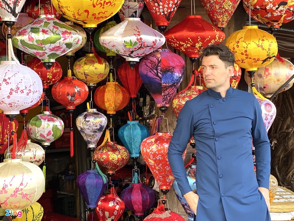 Expat Volunteers to Deliver Medicine and Foodstuff to Households Amid Rising Pandemic Expat Volunteers to Deliver Medicine and Foodstuff to Households Amid Rising Pandemic