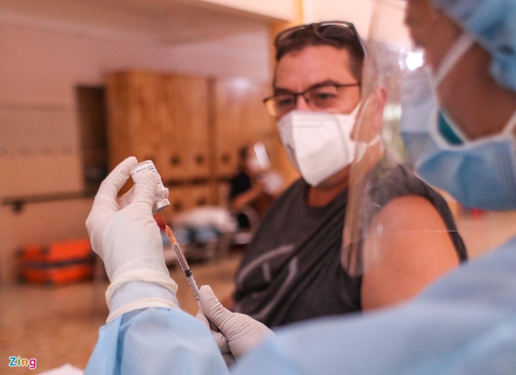More Expats in Vietnam Get Covid-19 Jabs More Expats in Vietnam Get Covid-19 Jabs