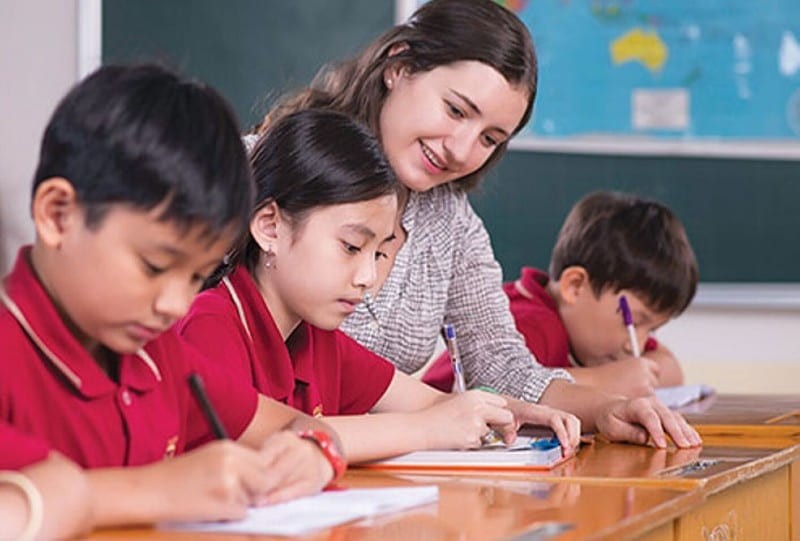 Foreign Teachers Struggle to Stay Afloat As Covid-19 Rages on Foreign Teachers Struggle to Stay Afloat As Covid-19 Rages on