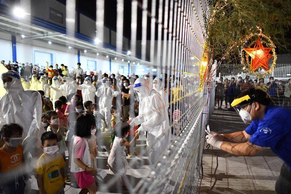 Meaningful Activities for Disadvantaged Children on Mid-autumn Meaningful Activities for Disadvantaged Children on Mid autumn